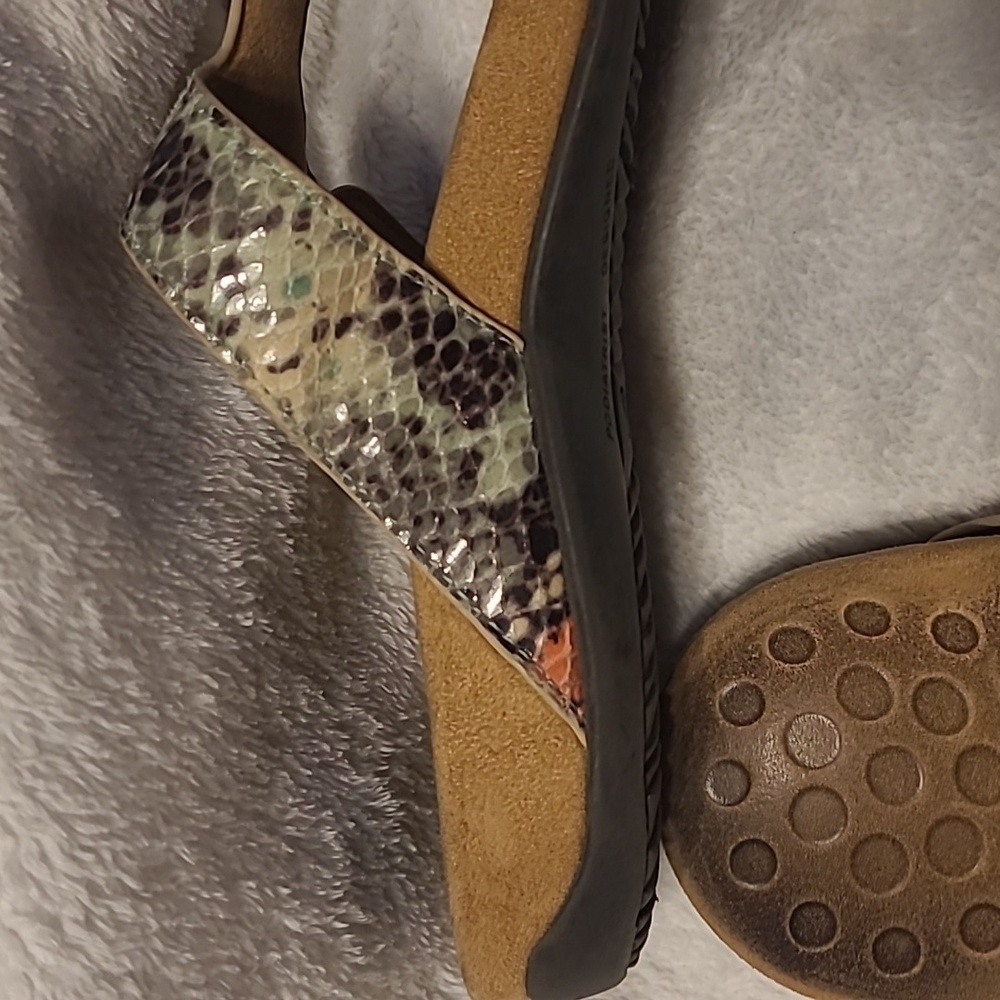 Vionic sandals - Picture 4 of 4